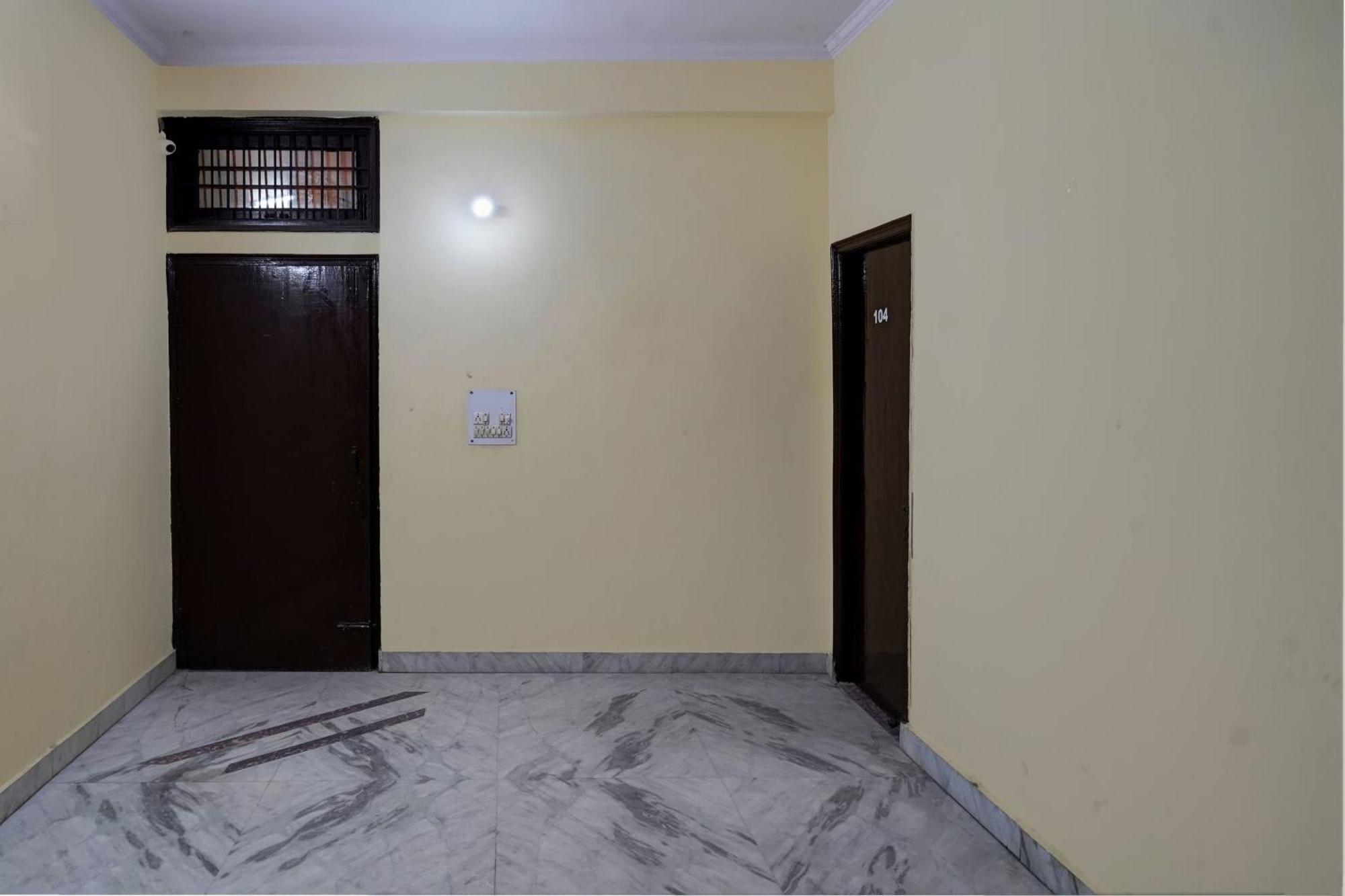 גאזיאבאד Hotel O 81617 The Pacific Hotel מראה חיצוני תמונה