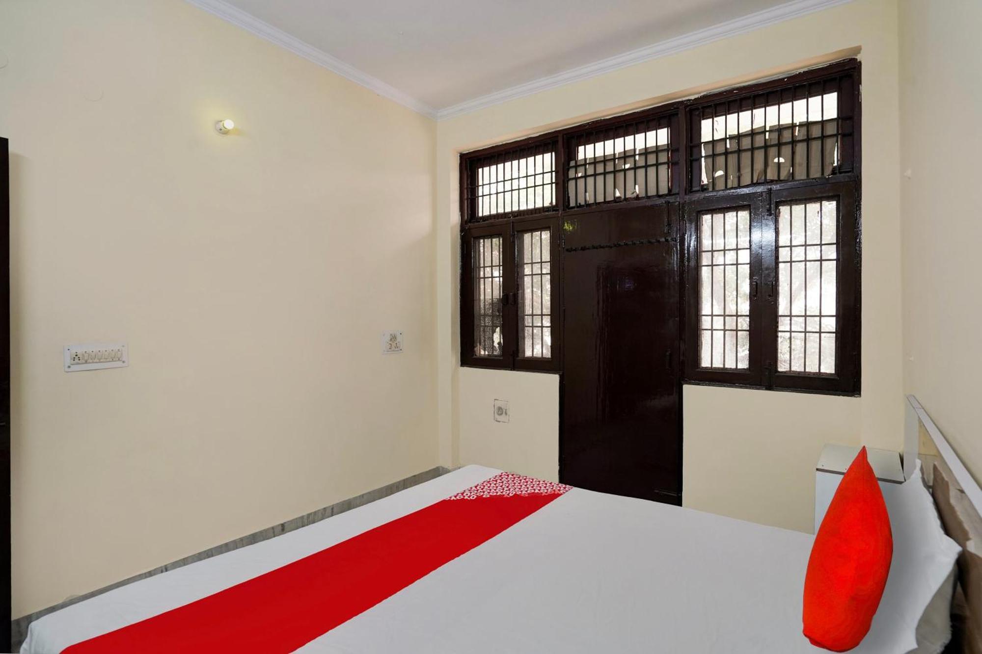 גאזיאבאד Hotel O 81617 The Pacific Hotel מראה חיצוני תמונה