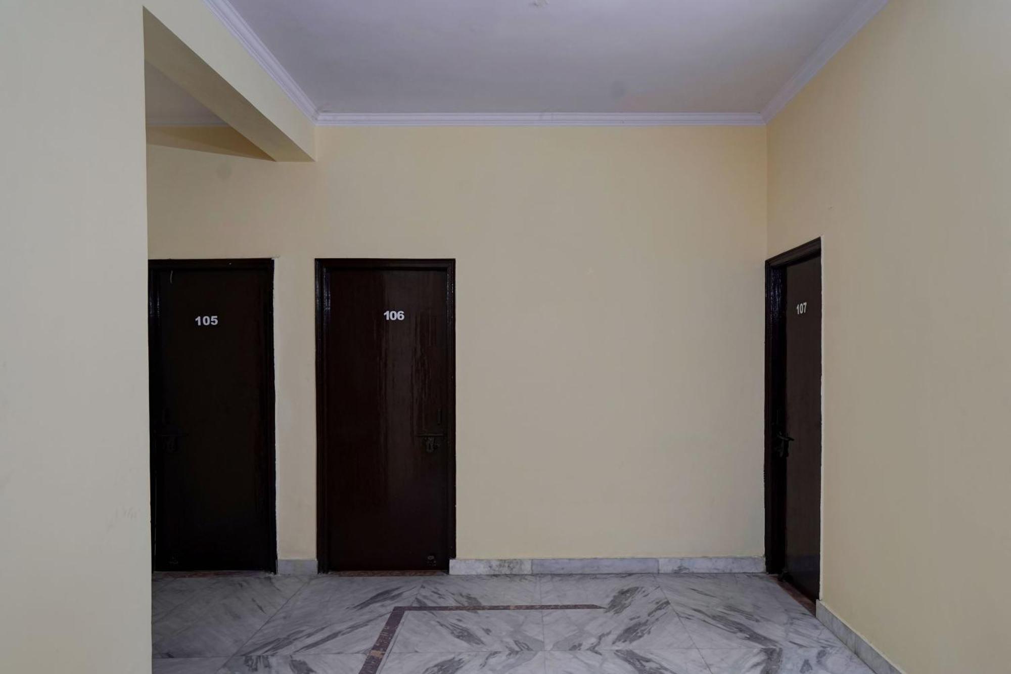גאזיאבאד Hotel O 81617 The Pacific Hotel מראה חיצוני תמונה
